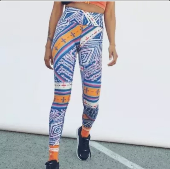 FP Movement by Free People Pants - NWOT Free People Movement Apres Ski Leggings Size XS Multicolor